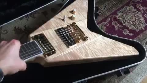 The New “BLONDE” Super V / Flying V