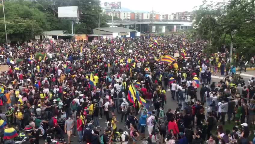 Marcha 3 de mayo Puente de Provenza