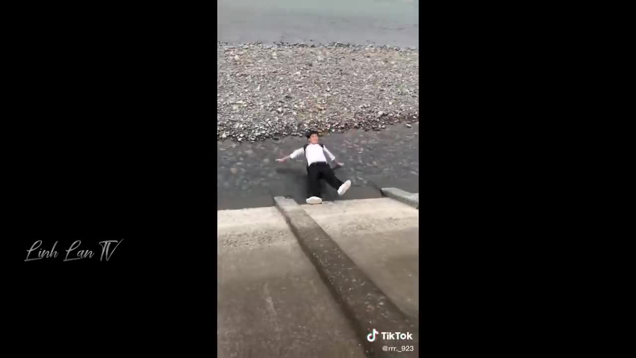 Funniest moment, don't forget to subscribe