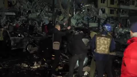 Residents of Dnipro continue to clear the debris together with rescuers.