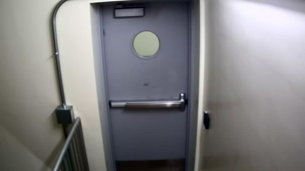 6162RHOBGRRGST2StairwellSide_2021-01-06_06h40min01s967ms.mp4