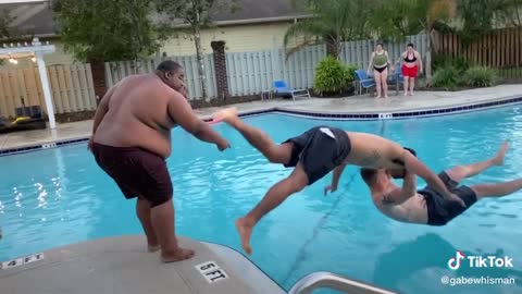 R k o on the pool