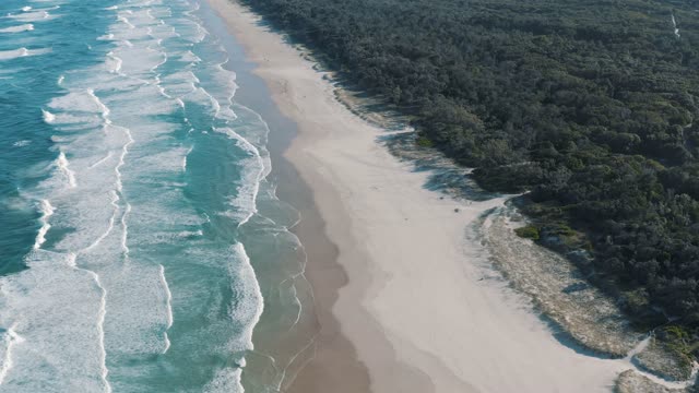 Waves Ocean Sea Beach Byron Bay Australia 4K