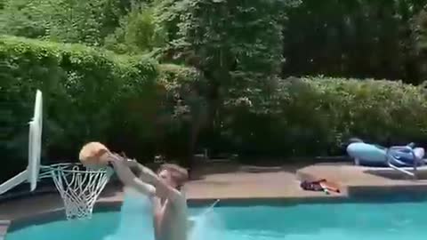 Water Basketball