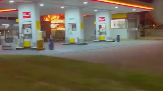 Bill Gates Owned Supermarket up in Flames