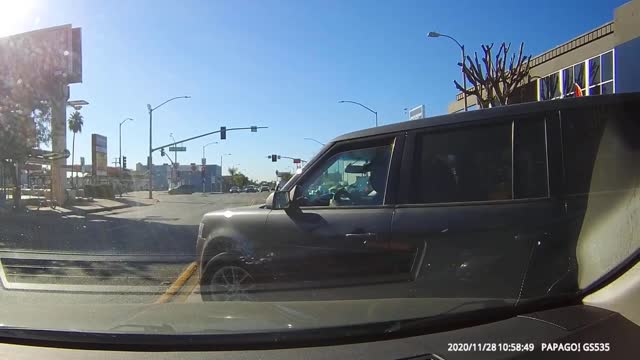 Ford Flex Illegal U-Turn - EAST LA