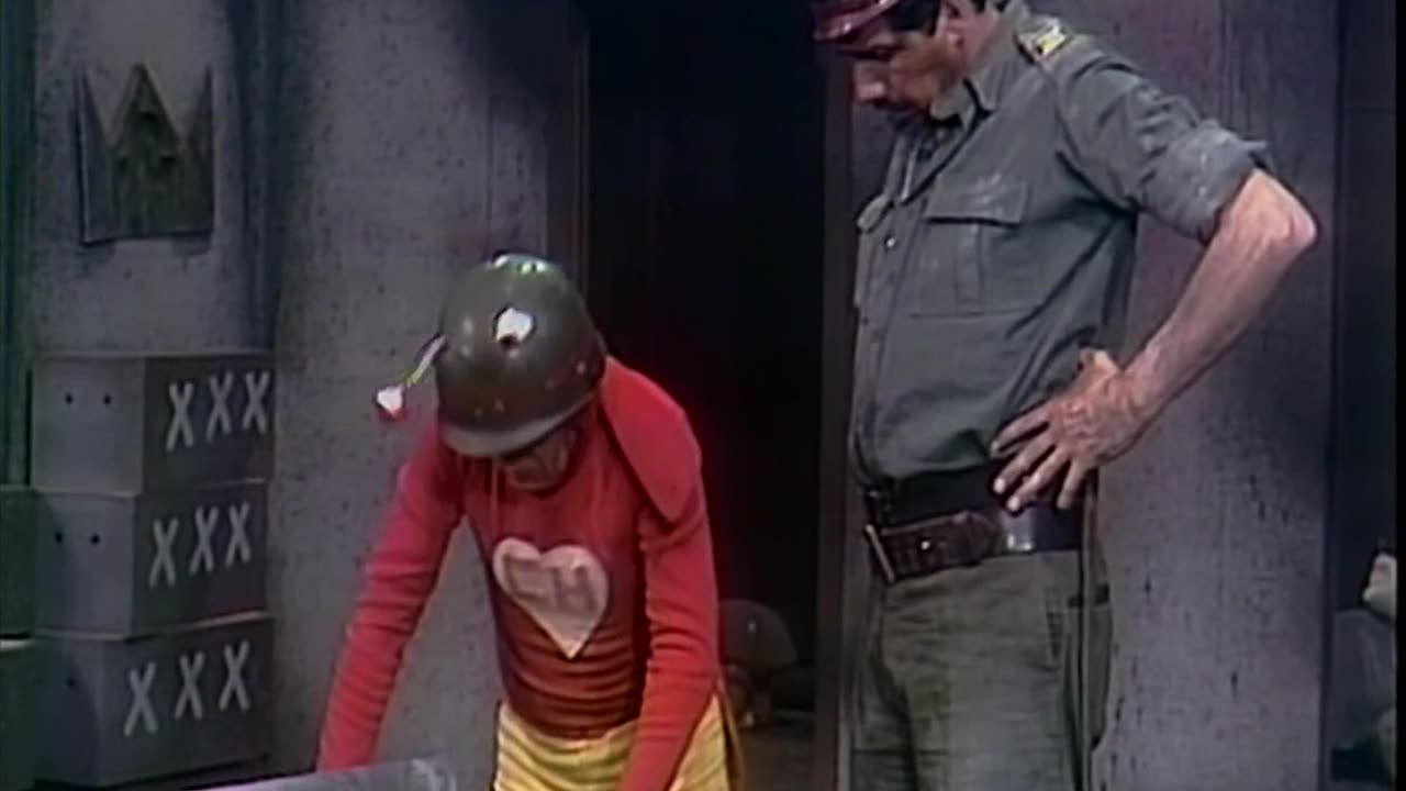 CHAPOLIN - Episódio #103 (1976) Quem perde a guerra, pede água!