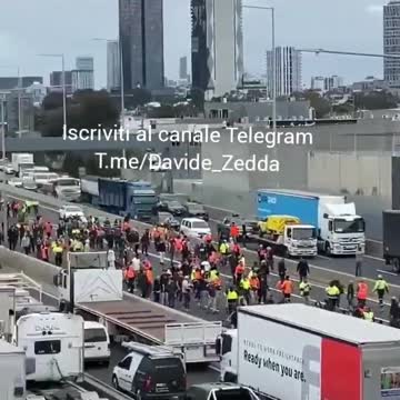 Australia (Melbourne), gli operatori edili bloccano le autostrade 22 sett 2021