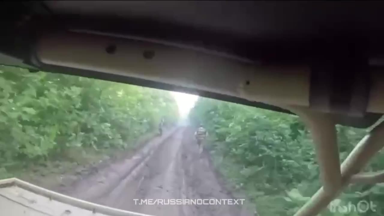 Dramatic Footage of Russians Evacuating the Wounded