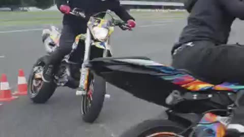 KTM 450 superbike vs Kawasaki