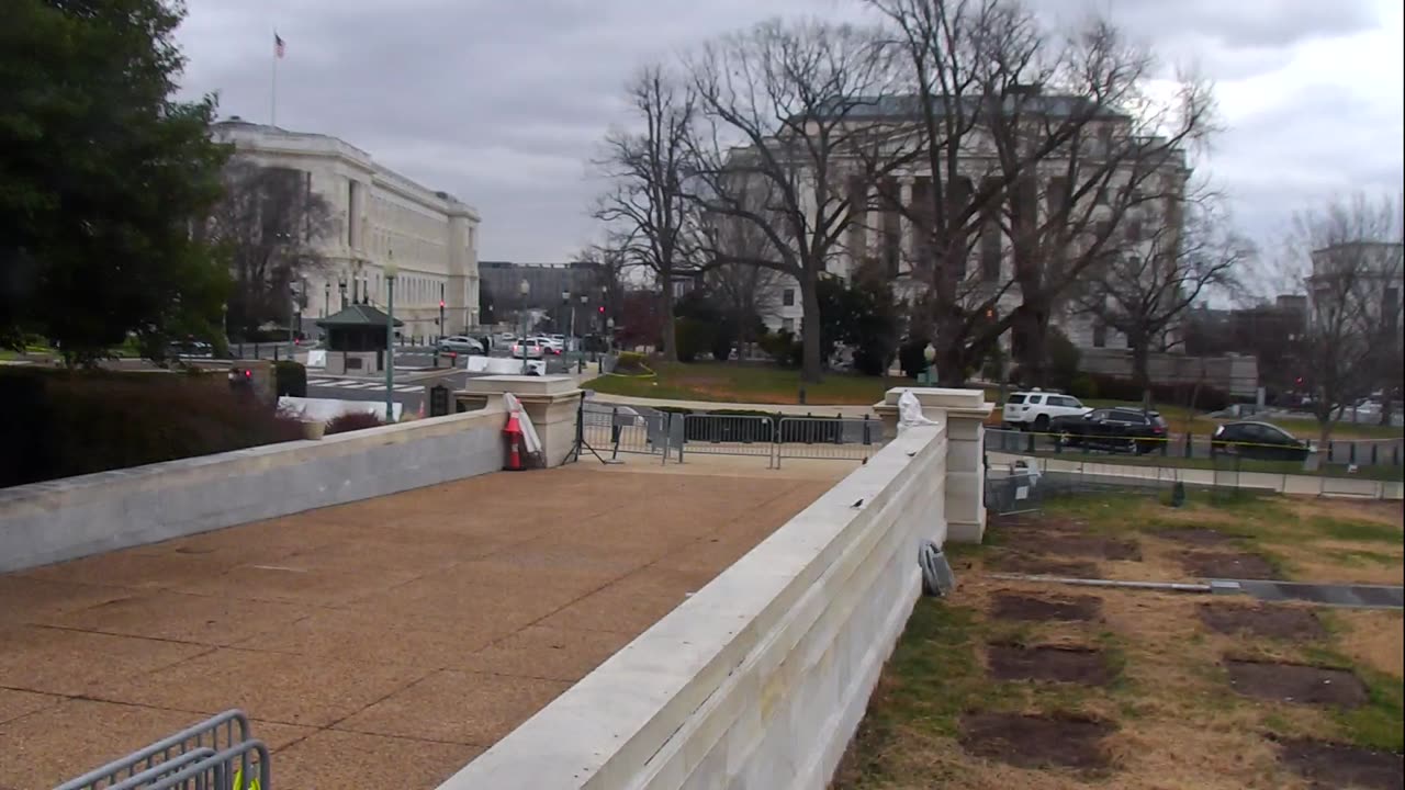 Camera0915USCG00UpperTerraceSE_2021-01-06_Starting_at_12h00min01s873ms.mp4