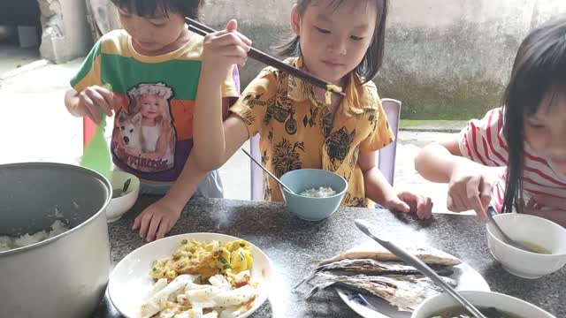 small family meals during the screw season 19