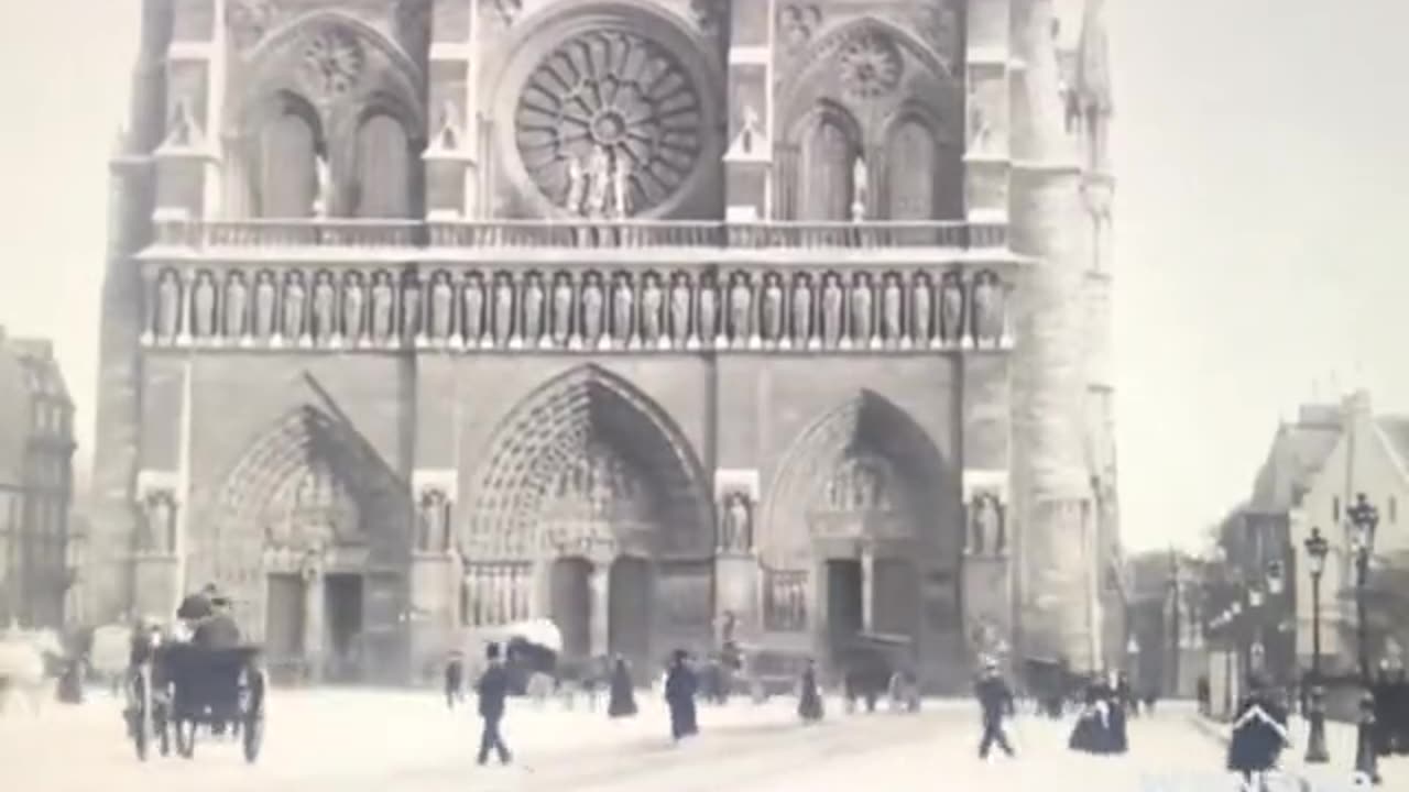 SUUURE! Horse and Buggy People Built These Buildings with Doorways THREE TIMES Their Height