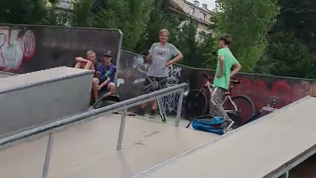 Arogantní ukrajinská mládež v Brně