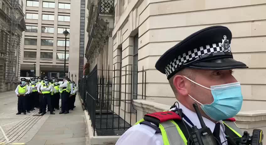 24th July SATURDAY: Trafalgar Square - Based Amy vs Inspector - Lively!