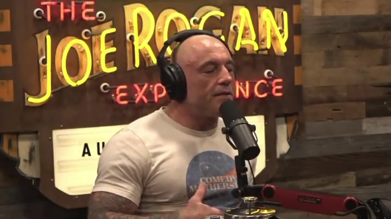 Joe Rogan applauds Elon Musk for bringing free speech back to X in spite of the campaigns