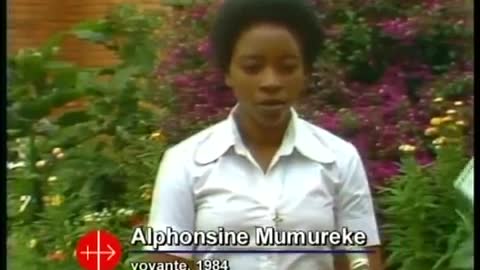 8300-001 LES APPARITIONS DE LA VIERGE MARIE À KIBÉHO, AU RWANDA, EN 1981.
