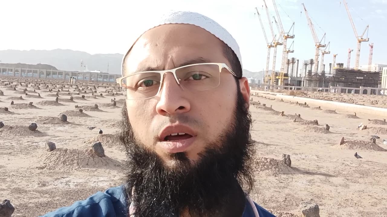 My visiting Al Baqi graveyard in MADINA city of Saudi Arabia