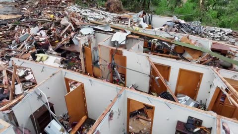 DEVASTATING VIDEO Shows extent of damage in Sulphur OK after Tornado