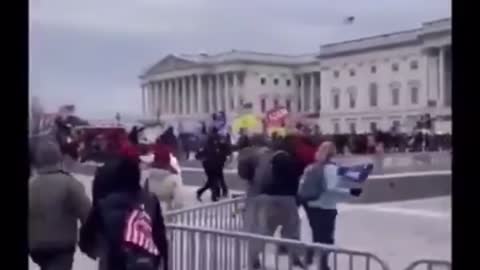 Capitol Hill police were ENCOURAGING Protesters to Storm the Capitol!