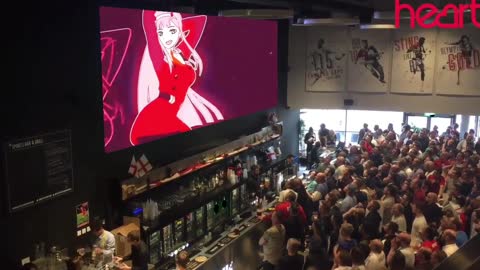 Happiness comes from simple things(Zero two dance)
