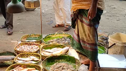 Very Nicely Fish Cutting By Expert Fish Cutter | Desi Fish Market Bangladesh #fish_cutting #desi