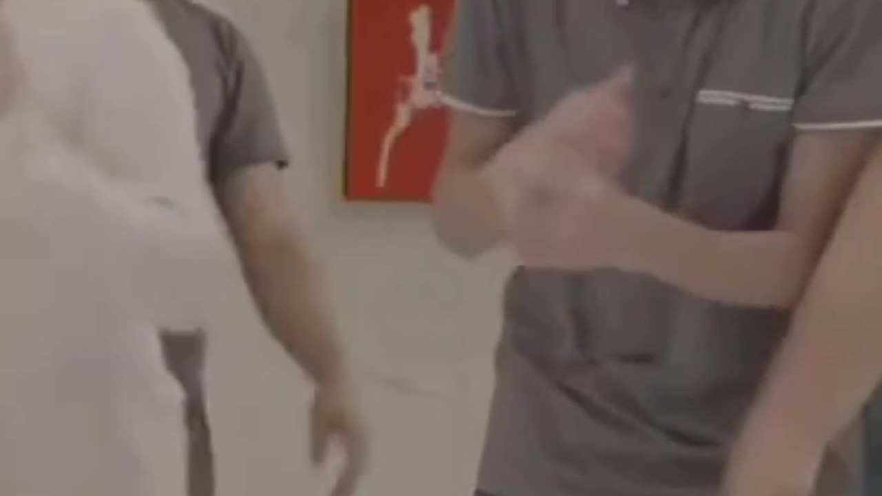 N3ON GETS SLAPPED FOR SPLASHING WATER!