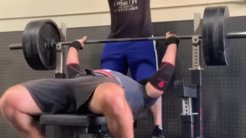 405x2 benchpress