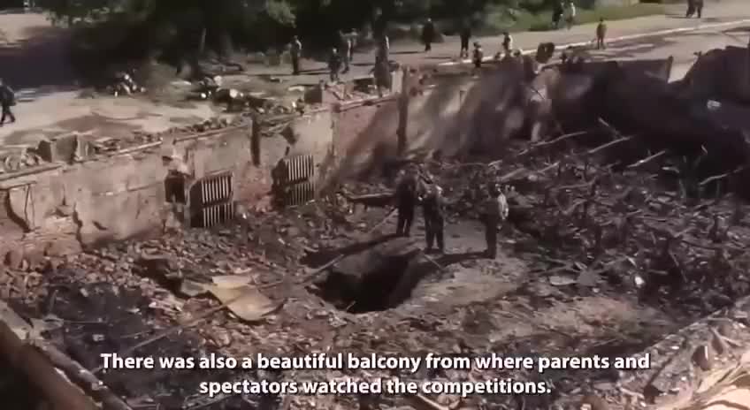 Ukrainian terrorists shelled and destroy a school today
