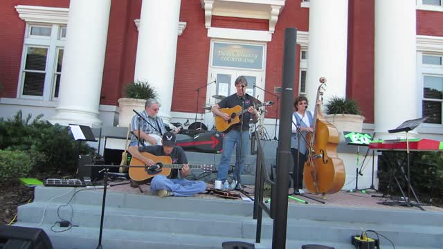 I Saw the Light – by Hank Williams - Bluegrass Music at Kumquat Festival in Dade City Florida