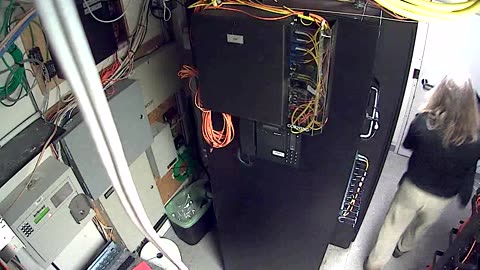 1706HQOB01HQInsideRoom104_2021-01-06_11h00min03s087ms.mp4