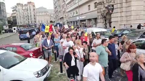 PROTESTUL Universitate (26 sept.) marș Ministerele Sănătății și Învătământului,Pta victoriei