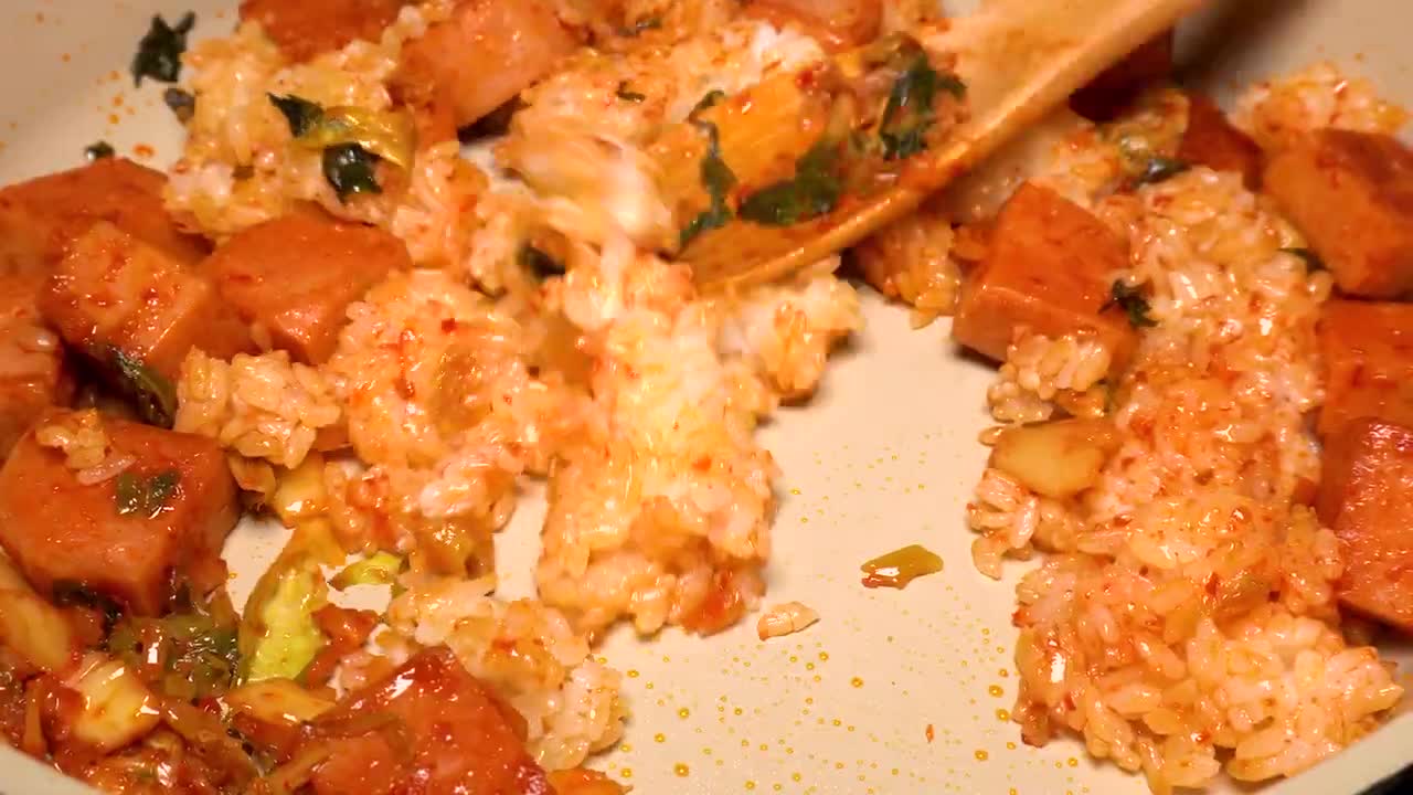 가장 아름다운 정육각형 [스팸김치볶음밥 / Spam + Kimchi Fried Rice]