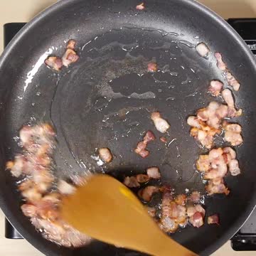 Bacon and Cheddar Baked Potatoes