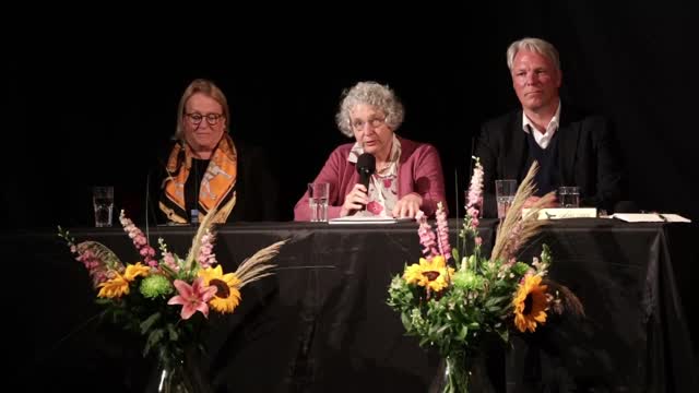 Panel with Heiko Schoening, Meryl Nass and Cahterine Austin Fitts on the Northern Light Convention