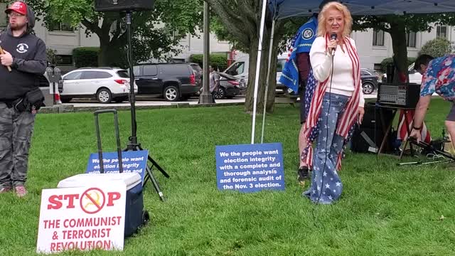 Q&A with speakers at the rally for statewide audit of all ballots in New Hampshire - 1