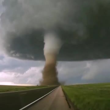 Tornado UP CLOSE AND PERSONAL