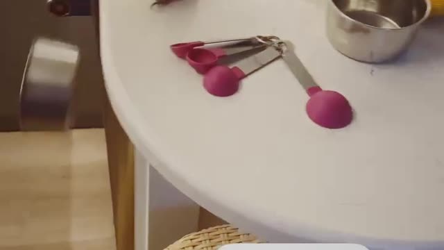 VERY ANGRY BIRDS|| SMART BIRD PRANK VIDEOS 😜🤣 TRY NOT TO LAUGH
