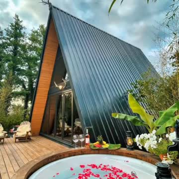 Absolutely Gorgeous Good Hearted - Tiny House