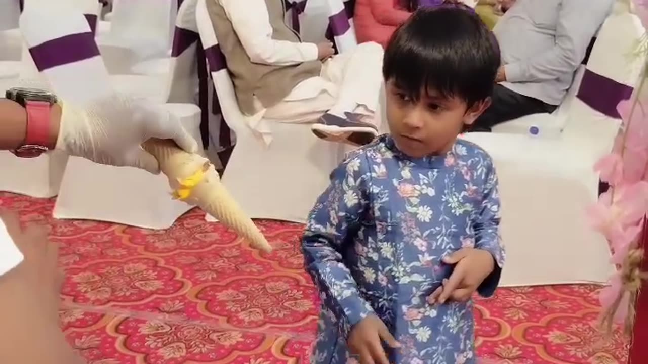 Ice cream kid want's it