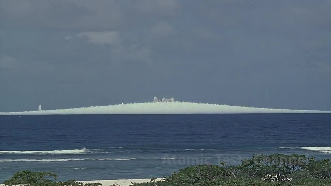 -150 METER UNCUT FOOTAGE OF UNDERWATER ATOMIC BLAST 1958