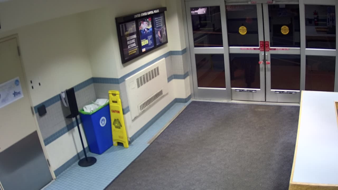 1662HQOB01WestDoor_2021-01-06_05h58min23s007ms.mp4