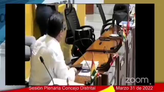 Discusión entre los concejales Óscar Marín y Carlos Barrios