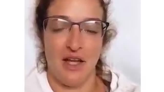 Britanny Galvin Despues de ver vacunada con Moderna Covid 19 Plandemia Coronavirus