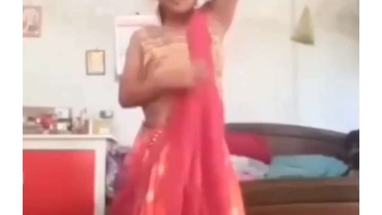 Funny little girlš¤£