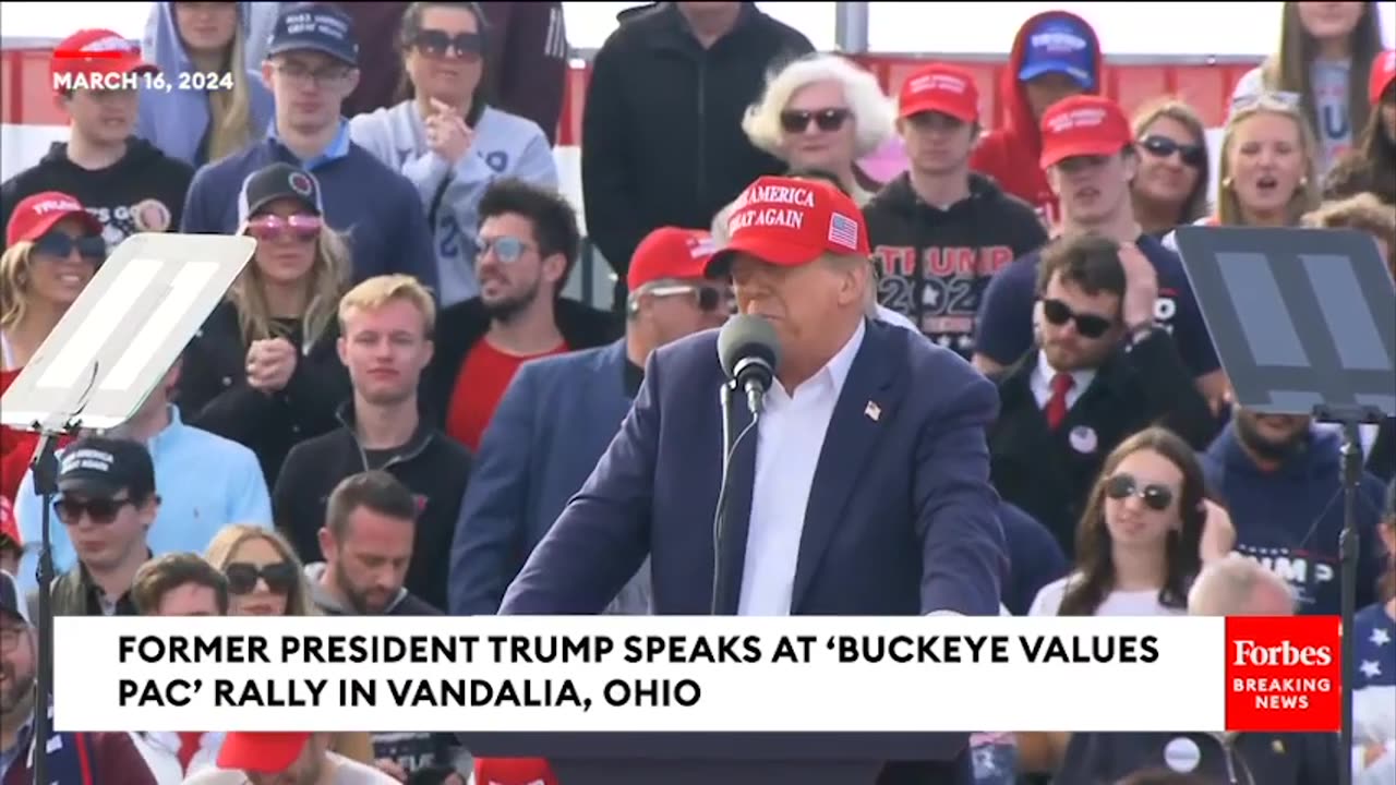 Trump Mocks JB Pritzker For 'Eating,' Calls Gavin Newsom A 'Bulls--- Artist' At Ohio Rally