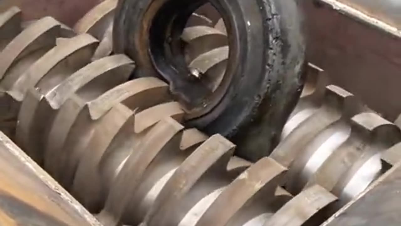Shredding machine
