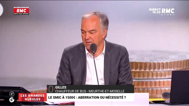 Un travailleur en larmes
