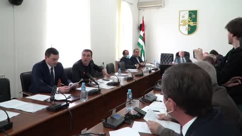 Валерий Агрба дал свое заключение в отношении депутатов Кокая и Ардзинба