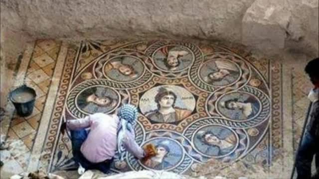 Beautiful 2200 year old mosaics discovered in ancient Greek city